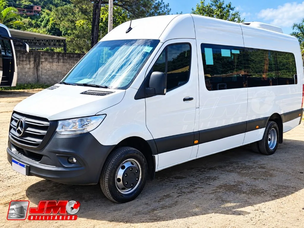 Van Sprinter 516 Big Luxo 2022 seminovo à venda, código 1273 - foto 02