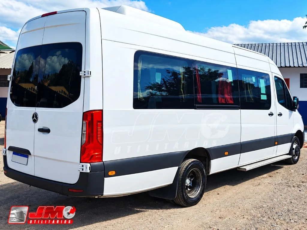 Van Sprinter 516 Big Luxo 2022 seminovo à venda, código 1273 - foto 03