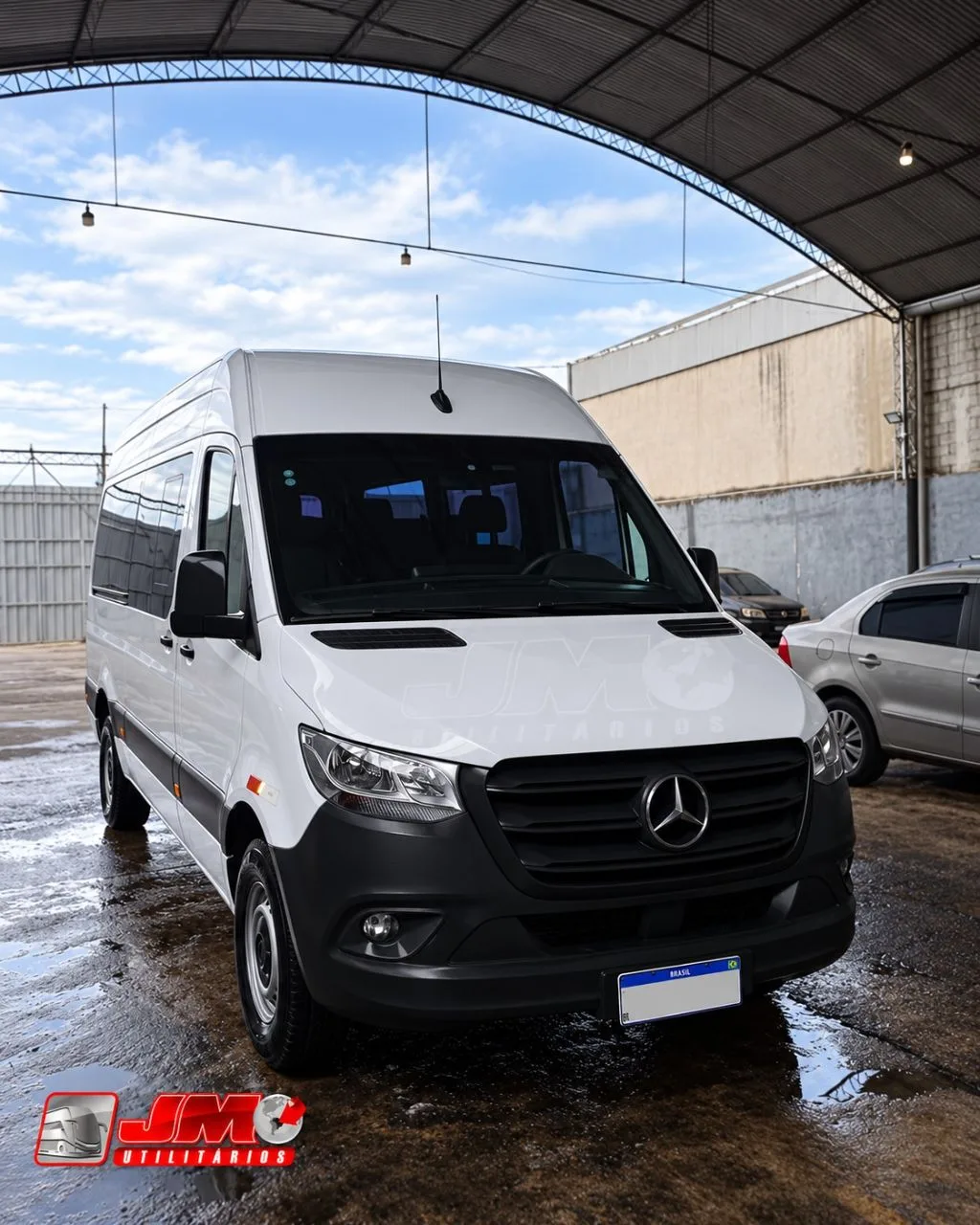 Van Sprinter CDI 417 2024 seminovo à venda, código 135 - foto 01